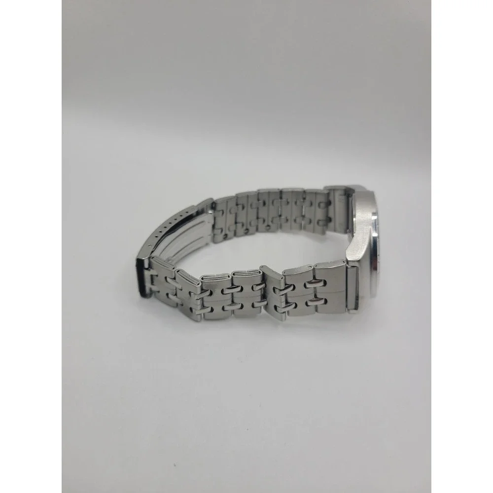 Indianapolis Colts NFL Watch Silver Tone Horseshoe Logo Quartz Wristwatch